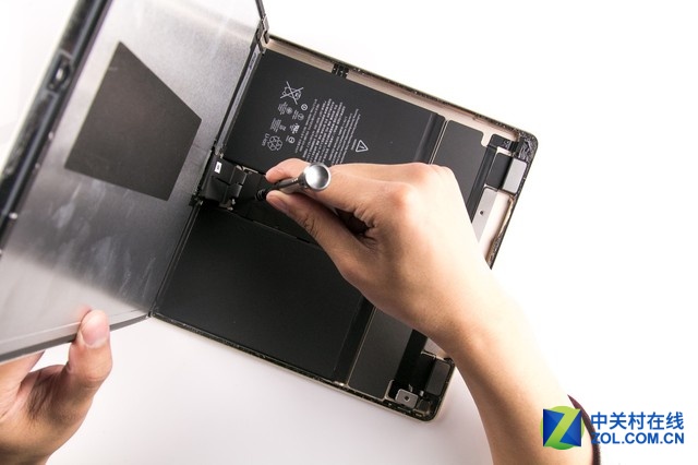 苛求對稱之美 iPad Pro拆解百圖賞析