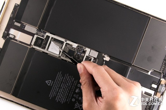 苛求對稱之美 iPad Pro拆解百圖賞析