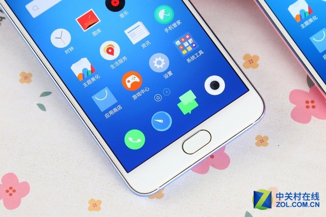 多彩時尚之選 魅藍metal粉藍雙機圖賞