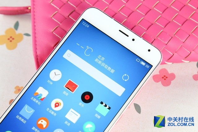 多彩時尚之選 魅藍metal粉藍雙機圖賞