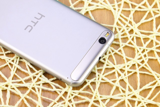 全金屬一體機身 2399元HTC One X9圖賞