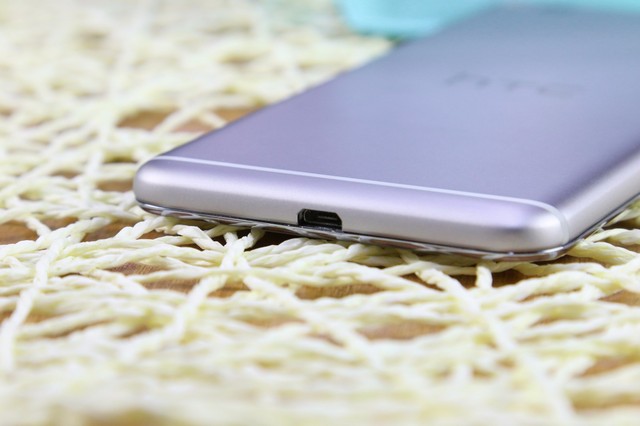 全金屬一體機身 2399元HTC One X9圖賞