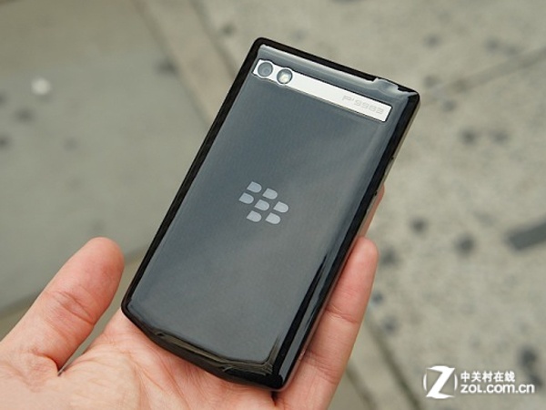 全鍵盤旗艦手機(jī) 黑莓P9983商家報低價