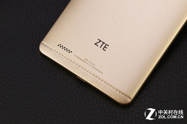 巨屏盡在掌握 中興AXON天機Max圖賞