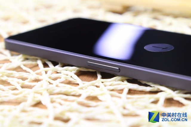 體驗(yàn)至上 錘子手機(jī)Smartisan T2圖賞