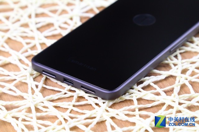 體驗(yàn)至上 錘子手機(jī)Smartisan T2圖賞