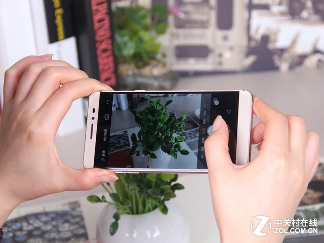 漂亮的不像實(shí)力派 國(guó)產(chǎn)旗艦手機(jī)推薦