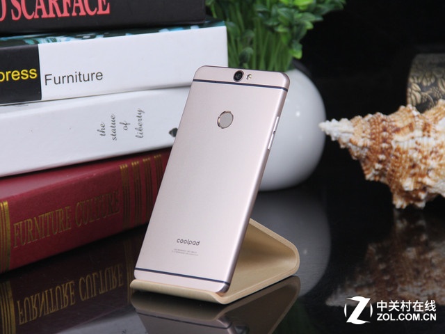 漂亮的不像實(shí)力派 國(guó)產(chǎn)旗艦手機(jī)推薦