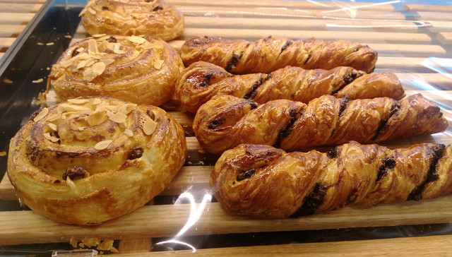 一部"靠譜"的金屬中端機 HTC One X9評測