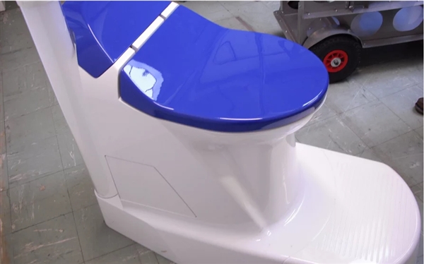 神奇 這款馬桶不用抽水 還能廢物利用