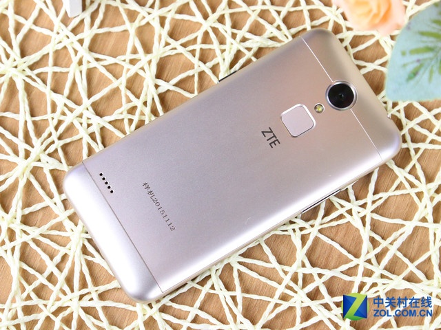 指紋識別+金屬機身 四款超值<a href=/tags/4011-0.html target=_blank class=infotextkey>千元機</a>推薦