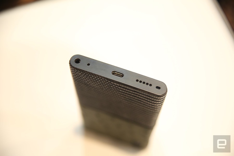 可定制的Win10手機(jī) NuAns Neo上手展示