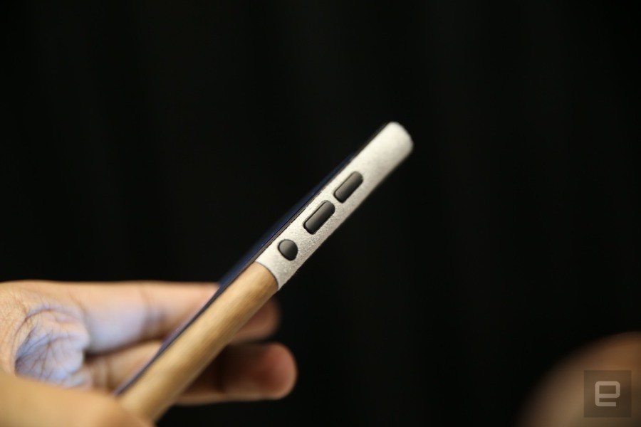 可定制的Win10手機(jī) NuAns Neo上手展示