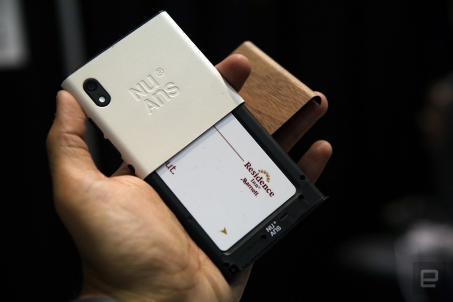 可定制的Win10手機(jī) NuAns Neo上手展示