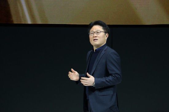 LG新品曝光 50大圖領(lǐng)略CES發(fā)布會(huì)現(xiàn)場(chǎng)