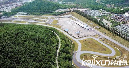 三星土豪無敵:為測試無人駕駛汽車直接弄個賽車場