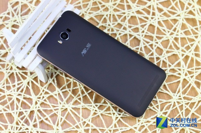 強勁長續航千元機 華碩電神5000圖賞