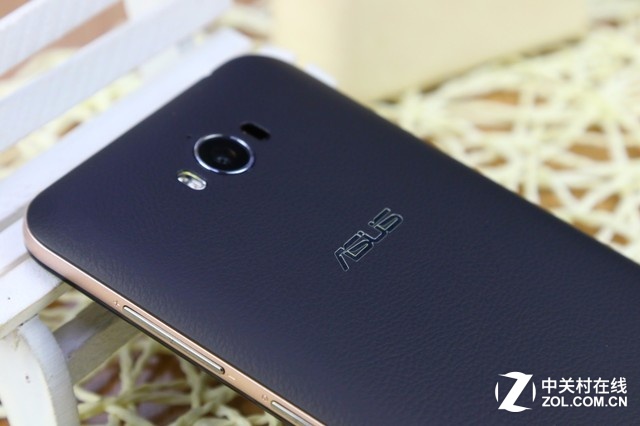 強勁長續航千元機 華碩電神5000圖賞