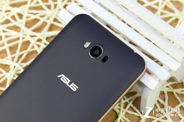 強勁長續航千元機 華碩電神5000圖賞