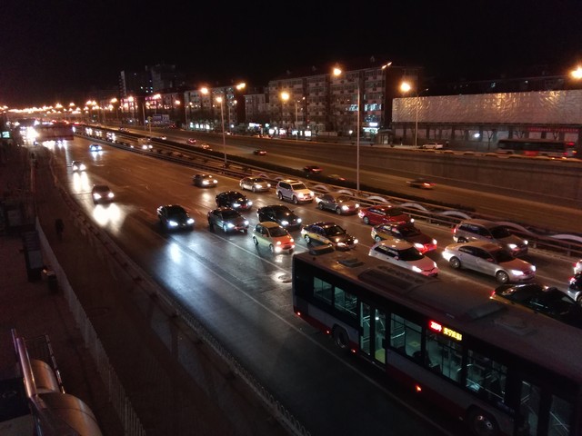 翻轉鏡頭/側邊指紋 成就不凡之榮耀7i