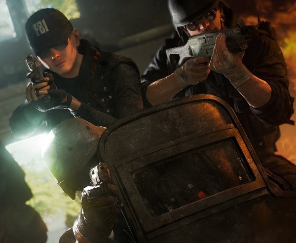 彩虹六號圍攻美女隊員IQ實用心得分析