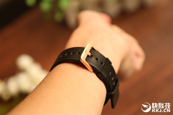 黑曜金版TicWatch智能手表開箱:高顏值/支持iPhone