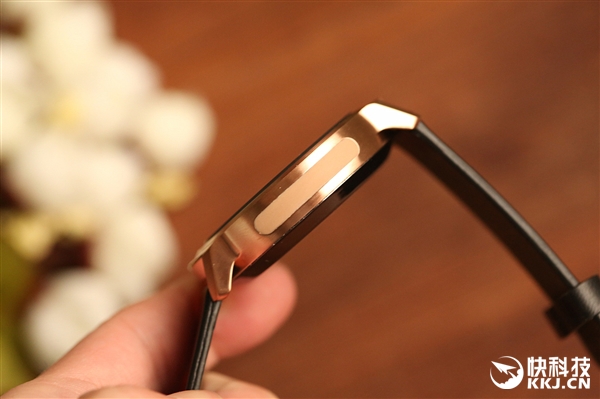 黑曜金版TicWatch智能手表開箱:高顏值/支持iPhone