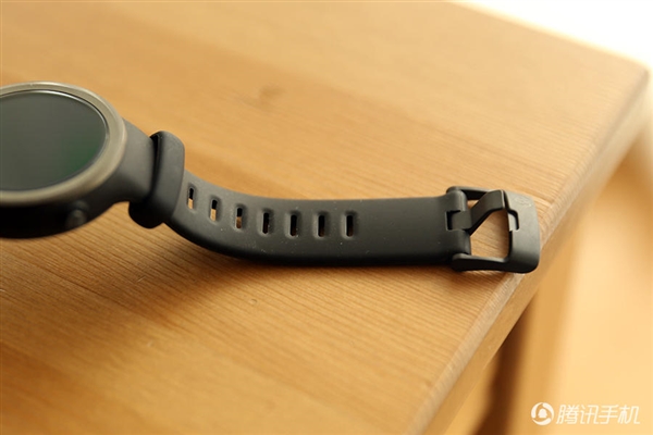 2388元!Moto 360運(yùn)動(dòng)版國(guó)行圖賞:硅膠腕帶