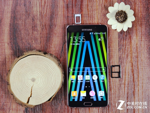 對(duì)焦快至0.1秒 當(dāng)前熱門(mén)"閃拍"手機(jī)推薦