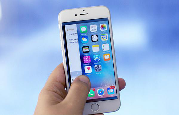 對于iPad和iPhone來說,今年的<a href=/pc/ios/ target=_blank class=infotextkey>iOS</a> 10<a href=/pc/system/ target=_blank class=infotextkey>系統</a>應該會是一個里程碑式的升級。而根據往年的規律來看,今年6月的WWDC開發者大會將會是蘋果發布iOS 10系統的最佳時機。目前關于iOS 10系統的消息已經出現了一些,并且對于3D Touch技術的進一步應用已經成為了許多人關注的焦點。雖然最近蘋果發布了iOS 9.2版本系統,但是在iPhone 7上出現的設計,以及iOS 10如何在功能上適應iPhone 7的新設計,我們將拭目以待。