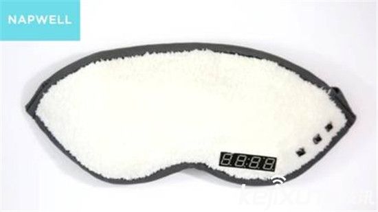 智能眼罩不僅幫助睡眠 還能提供光線治療