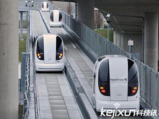 荷蘭人測試無人駕駛大巴笑哭了 車只跑了200米