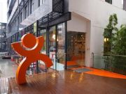 快遞員工監(jiān)守自盜！ 蘋果iPhone手機(jī)被換成磚頭