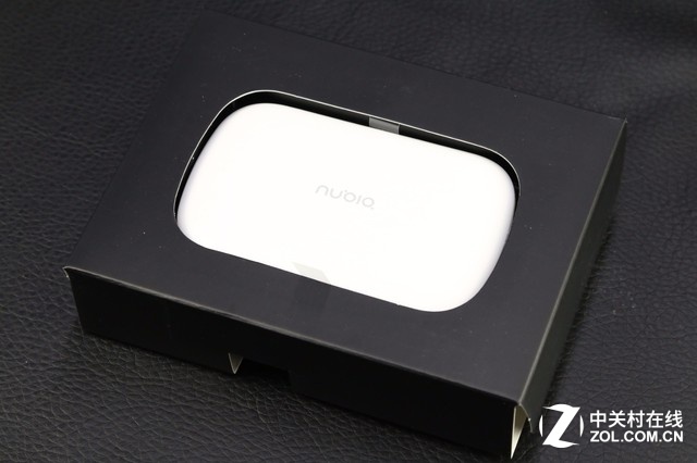 nubia MIFI支持移動/聯通/電信全網通。搭載了高通MDM9625處理器，上行50Mbps、下行150Mbps，具有功耗更低、更強抗擾、更快響應、更靈敏變頻等特點。