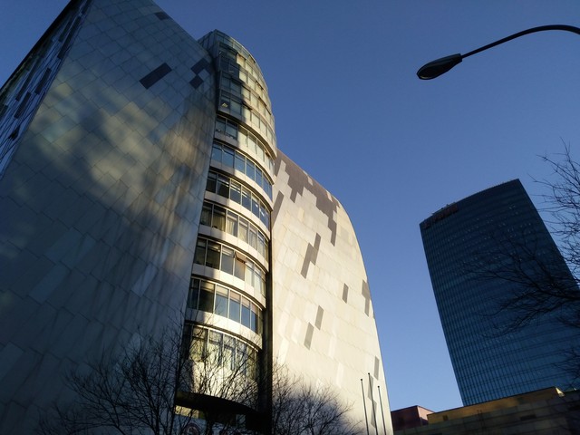 "美"之第2代 雙面玻璃nubia布拉格S評測