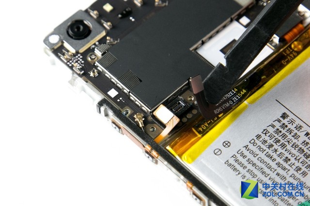 防水防塵性能優異 vivoX6plus拆解圖賞