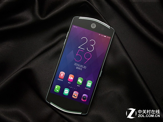 想當朋友圈明星? 這些手機幫你玩轉自拍