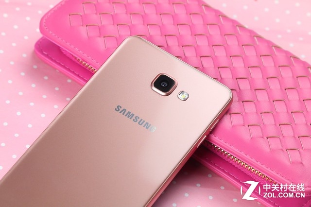 突破性外觀設計 粉色三星Galaxy A9圖賞