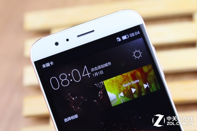 亮眼小清新 玫瑰金色華為麥芒4圖賞