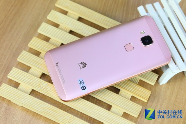 亮眼小清新 玫瑰金色華為麥芒4圖賞