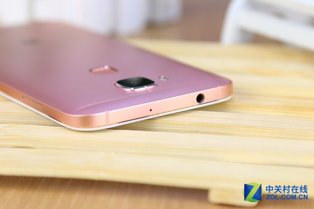 亮眼小清新 玫瑰金色華為麥芒4圖賞