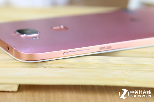 亮眼小清新 玫瑰金色華為麥芒4圖賞