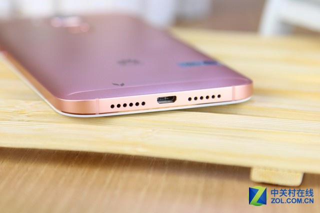 亮眼小清新 玫瑰金色華為麥芒4圖賞