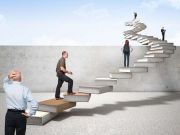 微軟發(fā)布高顏值中端機(jī)Lumia 650 售價(jià)1300元