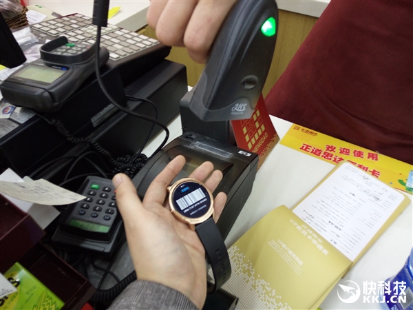 Apple Pay門店難找 我用支付寶手表拉了把轟