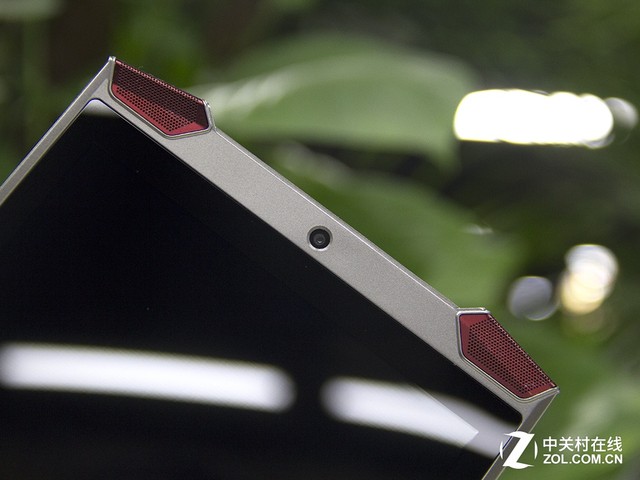 再掀游戲浪潮？掠奪者Predator 8評測 