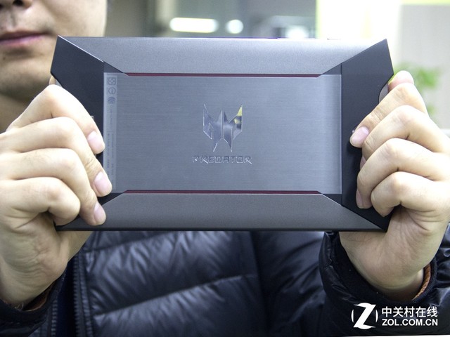 再掀游戲浪潮？掠奪者Predator 8評測 