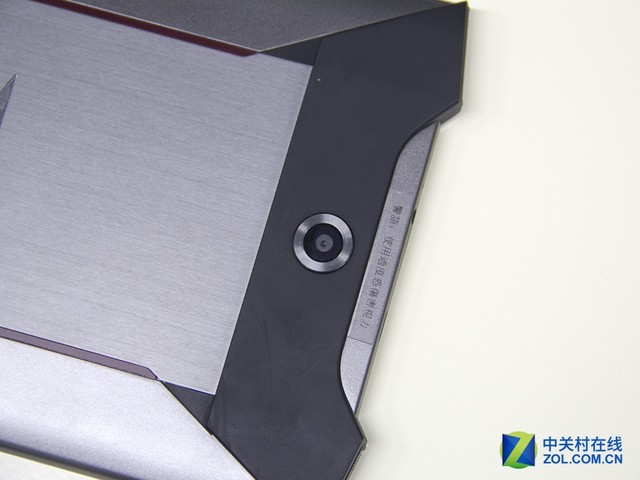 再掀游戲浪潮？掠奪者Predator 8評測 