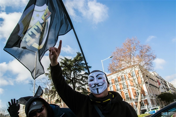 必須封殺Uber 國外出租司機堵路示威