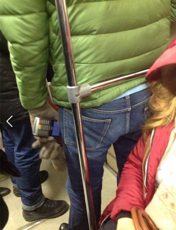 太危險了!俄小偷地鐵內用支付終端掃信用卡隔空偷錢